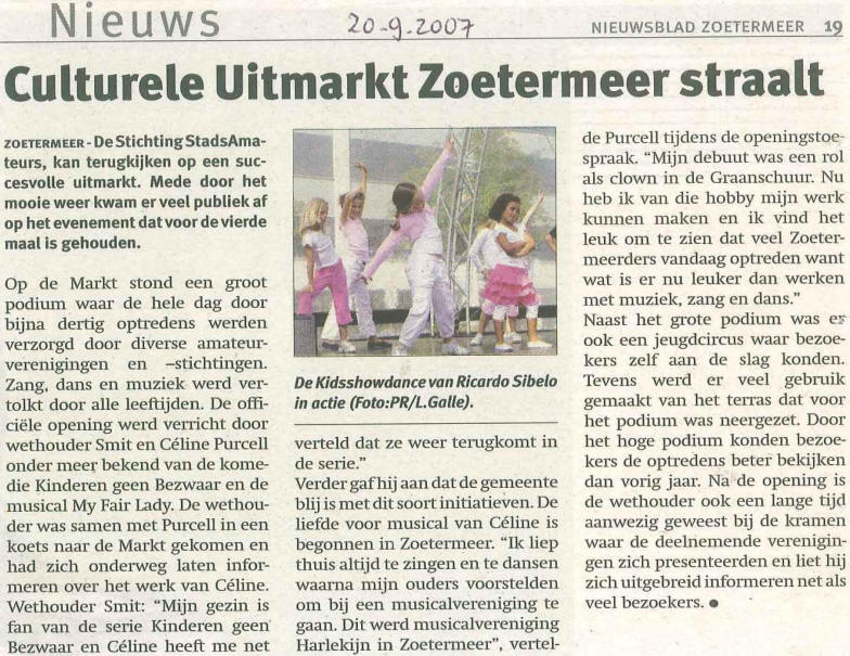 Culturele-Uitmarkt-Zoetermeer-Straalt-Nieuwsblad-Zoetermeer-20-9-2007